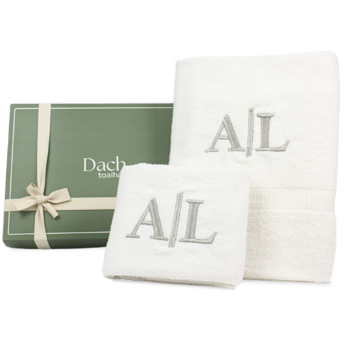 Kit Elegância - Jogo com 2 Toalhas Quebec Personalizáveis com Nome + 1 Mini Aromatizador ou Vela