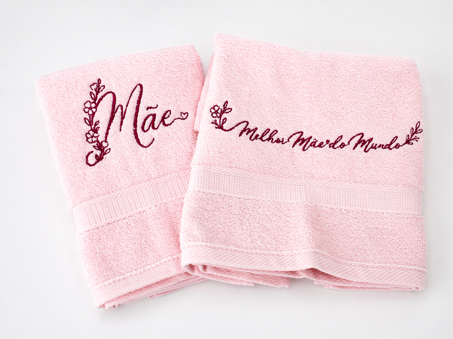 Kit Dia das Mães - Jogo com 2 Toalhas Quebec Personalizadas + 1 vela